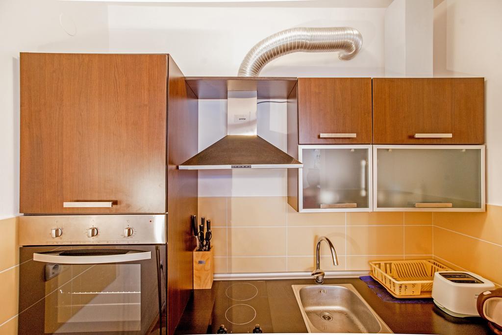 Linden Flower Apartment Суботица Экстерьер фото